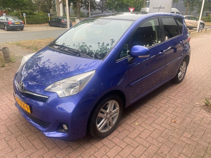 Toyota Verso-s (2012)