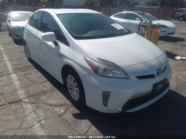 Toyota Prius plug-in (2015)