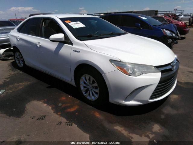 Toyota Camry hybrid (2015)