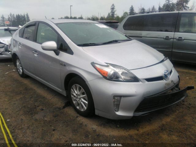 Toyota Prius plug-in (2014)