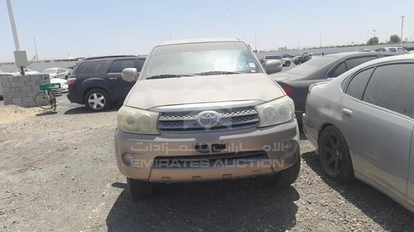 Toyota Fortuner (2010)