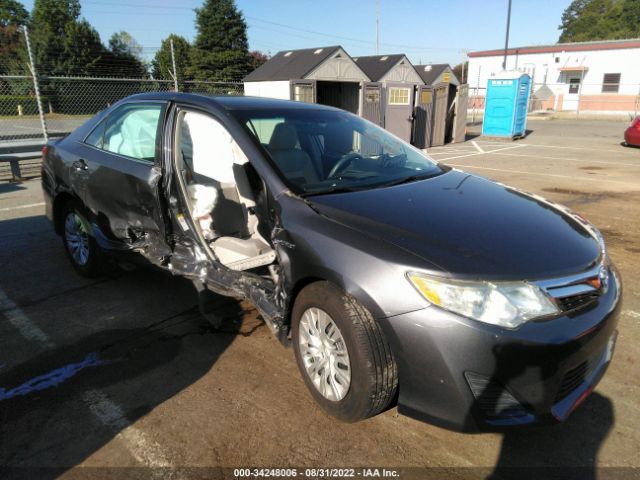 Toyota Camry hybrid (2012)