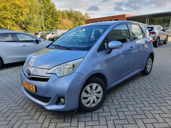 Toyota Verso-s (2013)