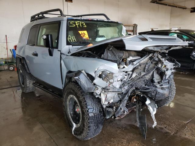 Toyota Fj cruiser (2013)