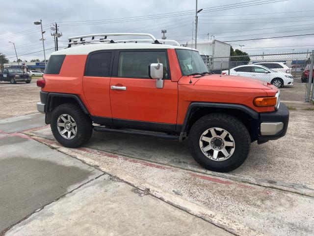 Toyota Fj cruiser (2014)