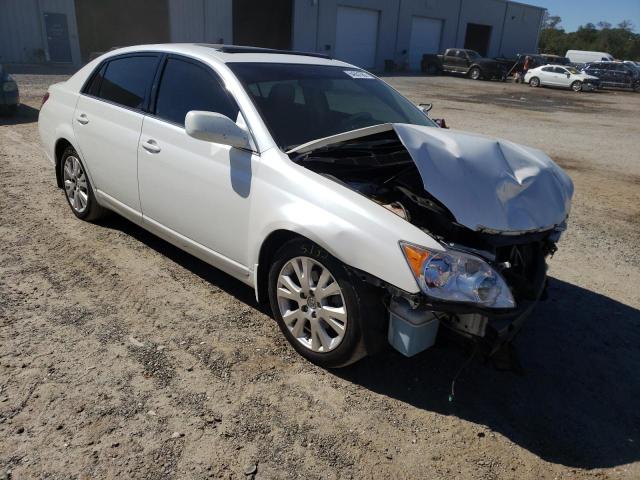 Toyota Avalon xl (2010)