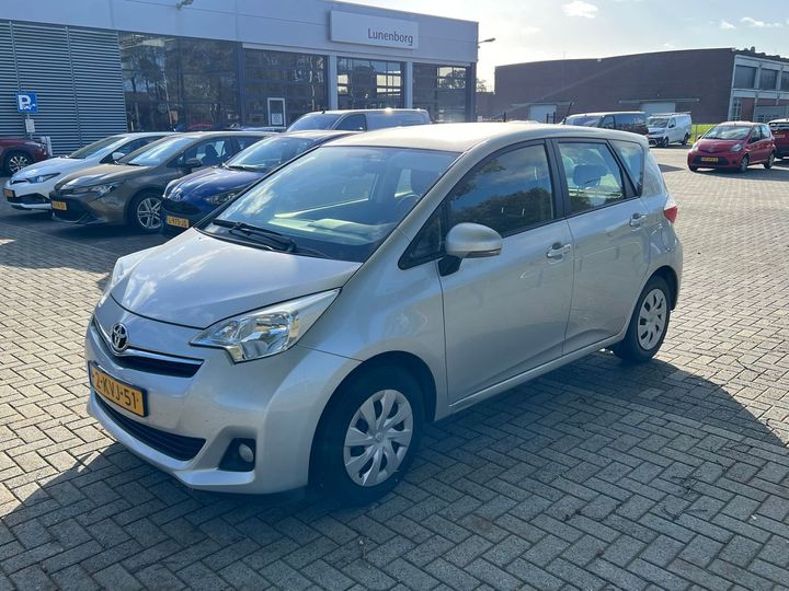 Toyota Verso-s (2013)