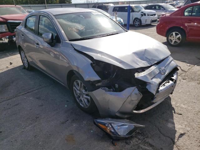Toyota Scion ia (2016)