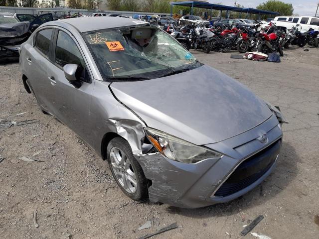 Toyota Scion ia (2016)