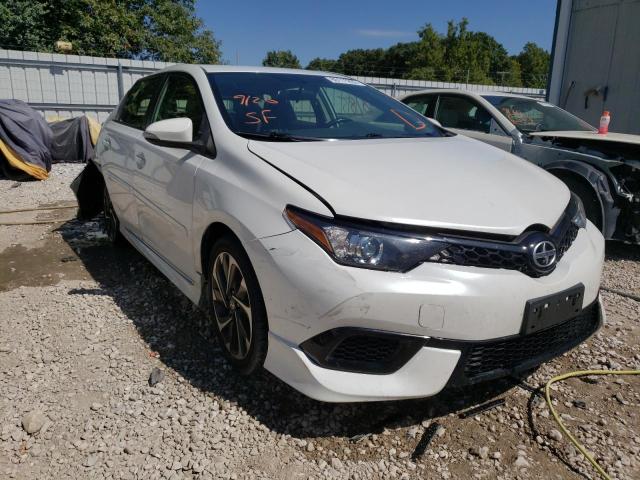 Toyota Scion im (2016)