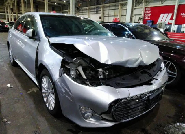 Toyota Avalon hybrid (2013)