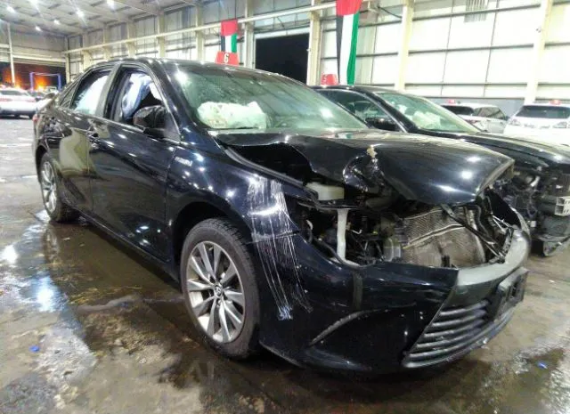 Toyota Camry hybrid (2015)