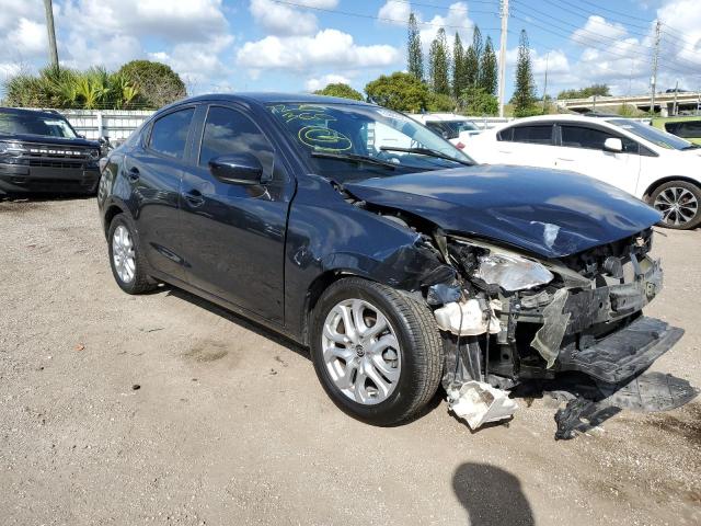Toyota Scion ia (2016)