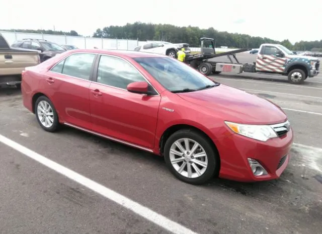 Toyota Camry hybrid (2014)