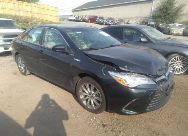 Toyota Camry hybrid (2016)