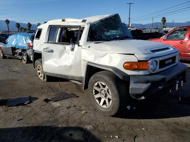 Toyota Fj cruiser (2014)