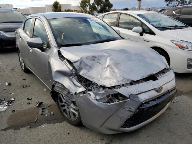 Toyota Scion ia (2016)