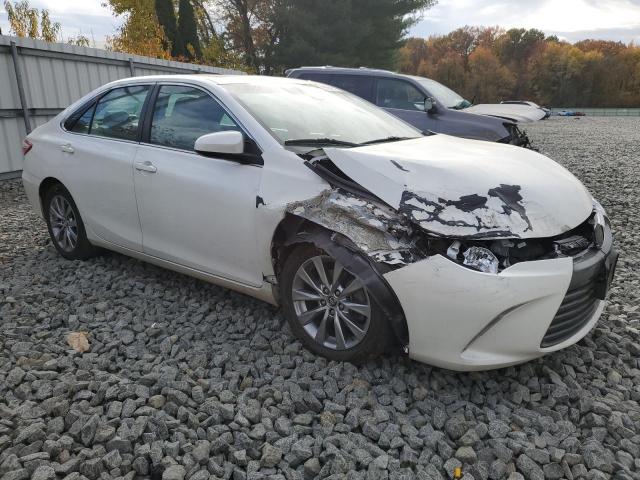 Toyota Camry hybr (2015)