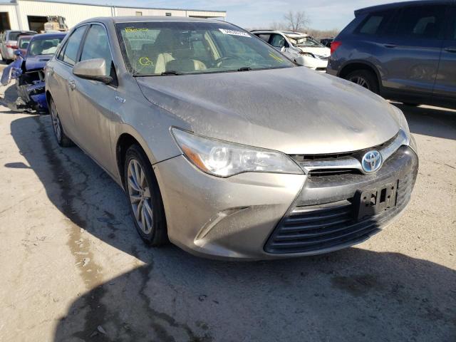 Toyota Camry hybr (2015)