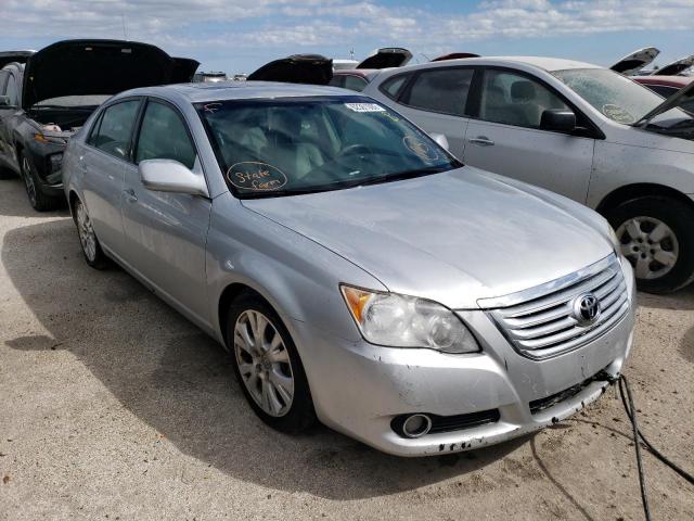 Toyota Avalon xl (2010)