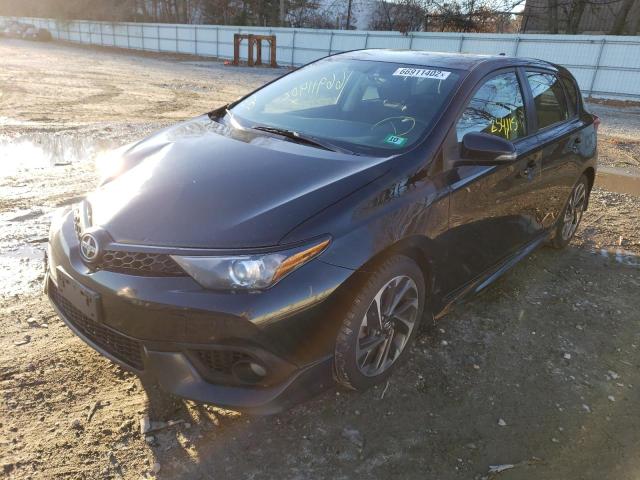Toyota Scion im (2016)