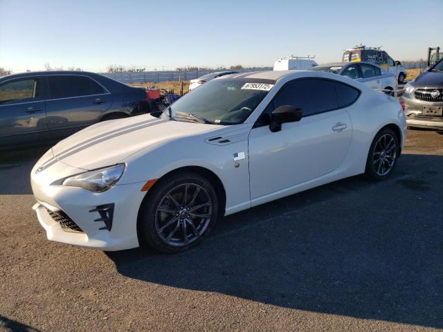 Toyota 86 base (2017)