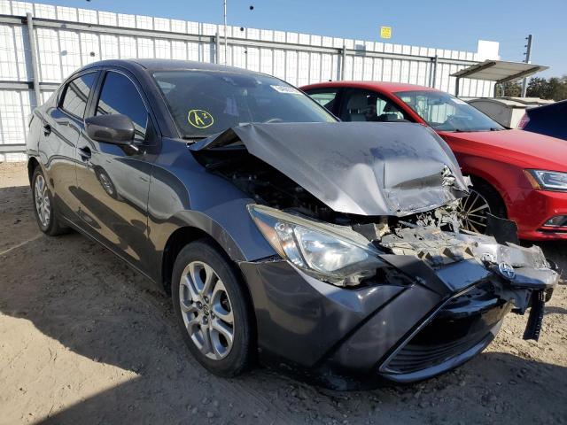 Toyota Scion ia (2016)
