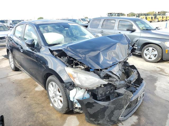 Toyota Scion ia (2016)