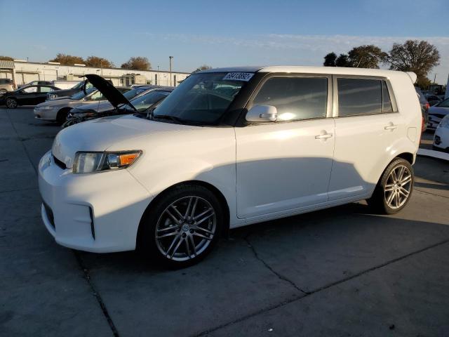 Toyota Scion xb (2012)