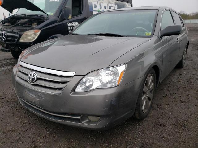 Toyota Avalon xl (2006)