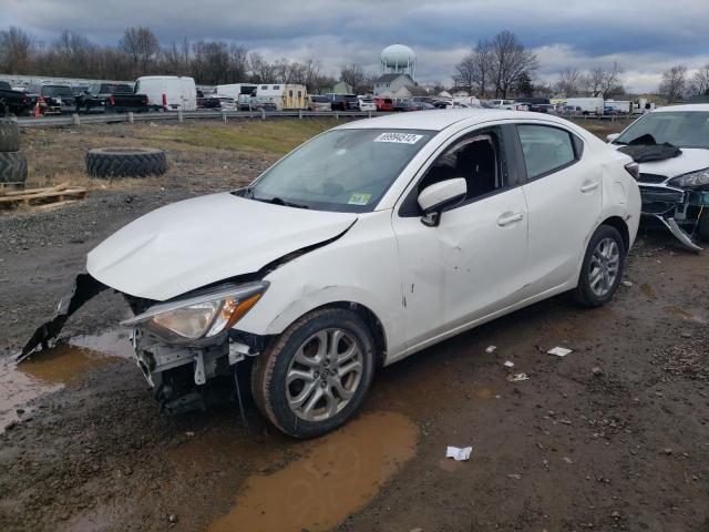 Toyota Scion ia (2016)