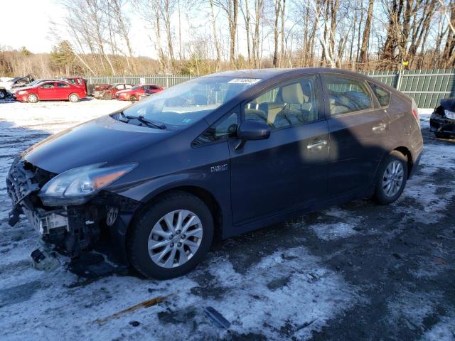 Toyota Prius plug (2012)