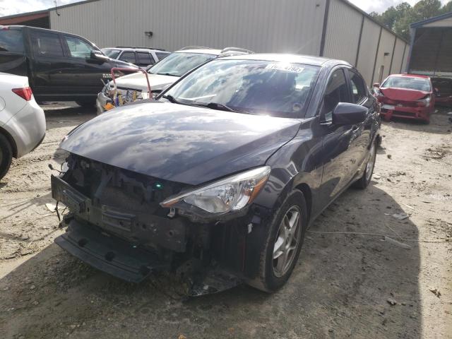 Toyota Scion ia (2016)