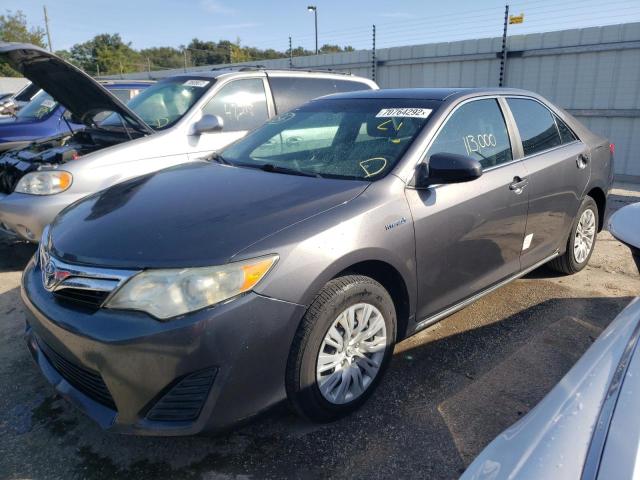 Toyota Camry hybr (2013)