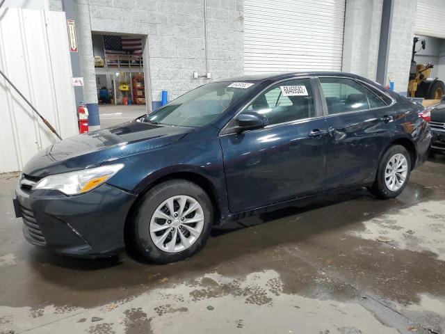 Toyota Camry le a (2016)