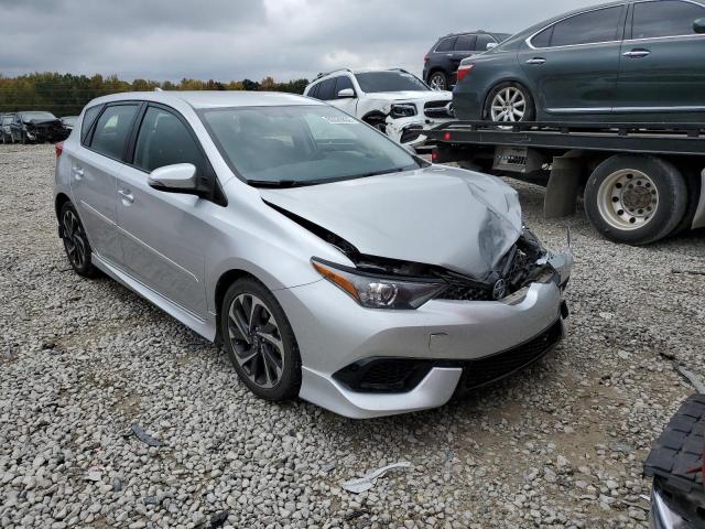 Toyota Scion im (2016)