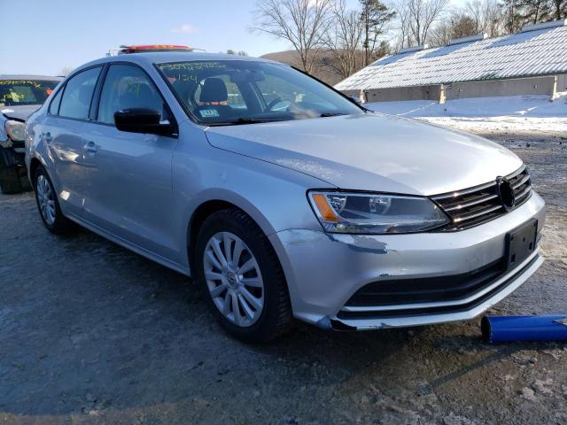 Volkswagen Jetta base (2015)