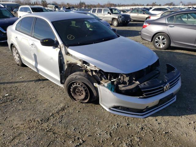 Volkswagen Jetta base (2015)