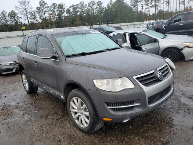 Volkswagen Touareg v6 (2010)