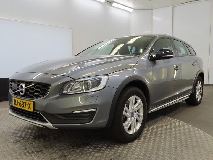 Volvo V60 cross country (2017)