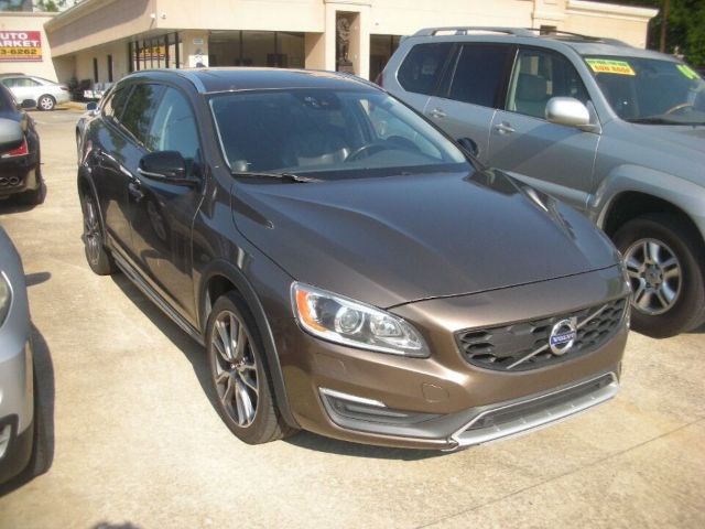 Volvo V60 (2015)