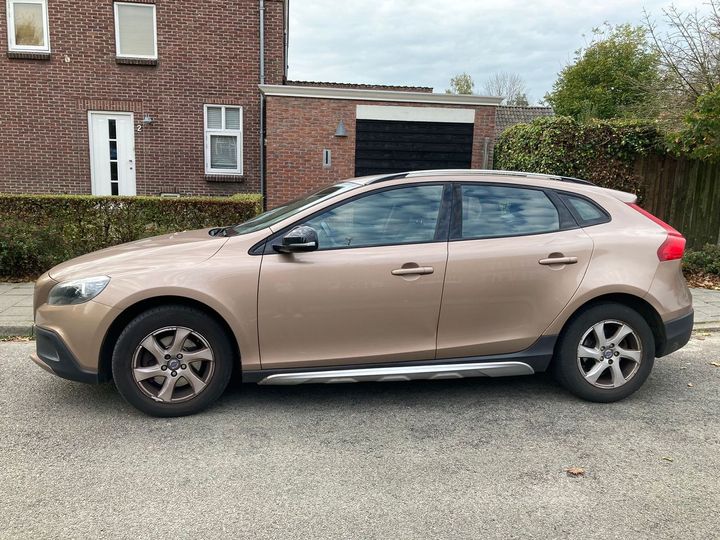Volvo V40 cross country (2013)