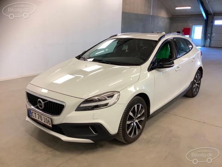 Volvo V40 cross country (2020)