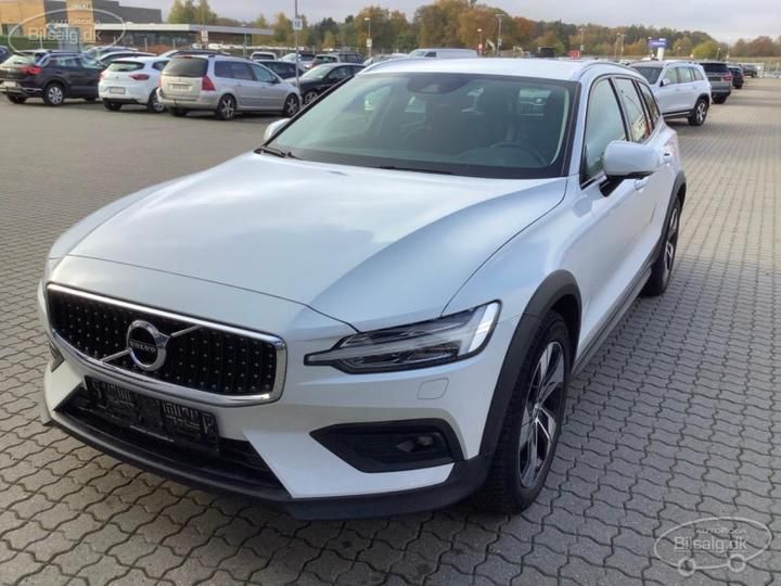 Volvo V60 cross country (2020)