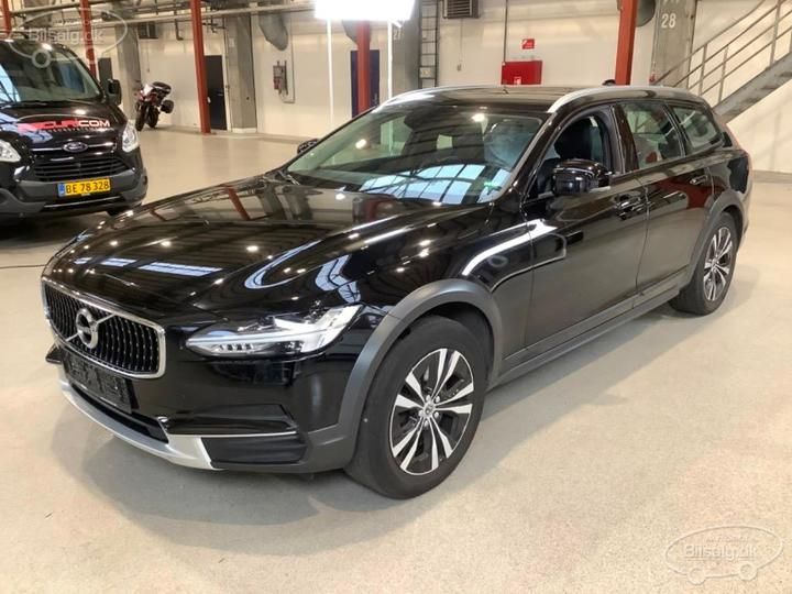 Volvo V90 cross country (2019)