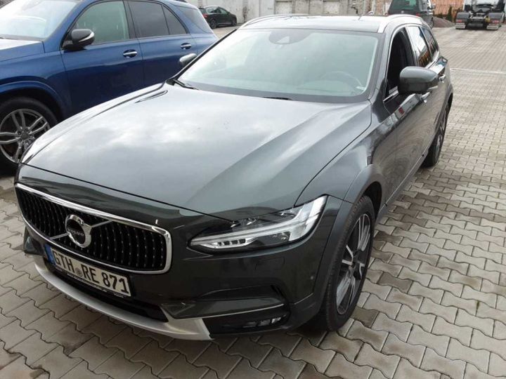 Volvo V90 cross country (2019)