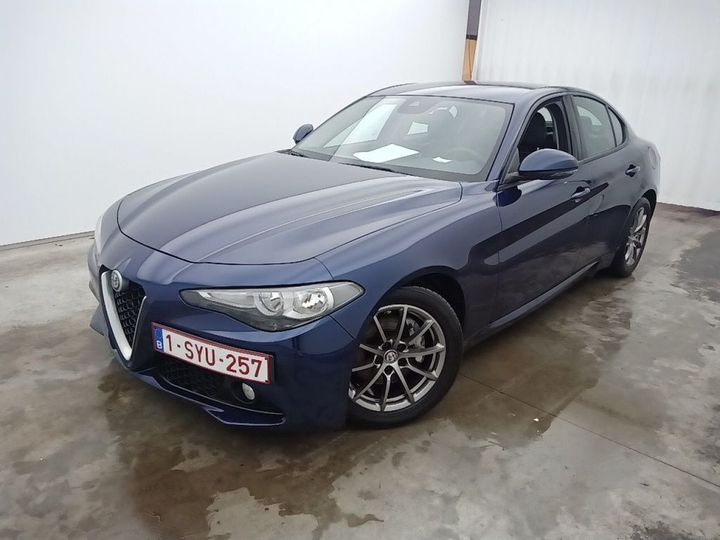 Alfa-romeo Giulia &#3916 (2017)