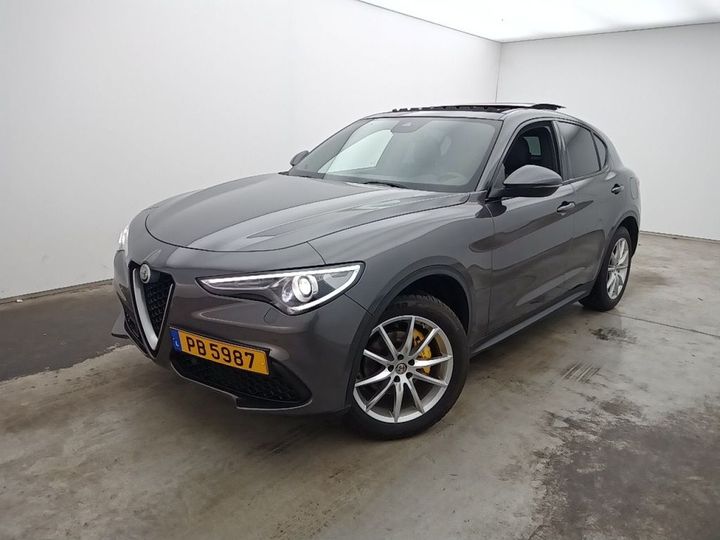 Alfa-romeo Stelvio (2018)