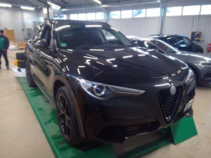 Alfa-romeo Stelvio (2019)
