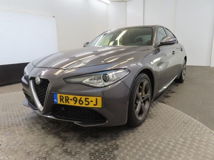 Alfa-romeo Giulia (2018)